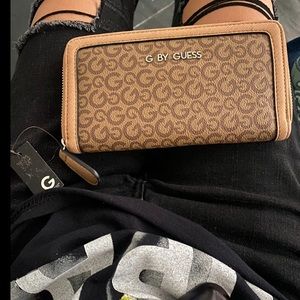 G by Guess wallet